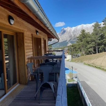 Appartement De Charme Dans Residence Avec Piscine La Joue Du Loup Saint-Étienne-en-Dévoluy Exteriér fotografie